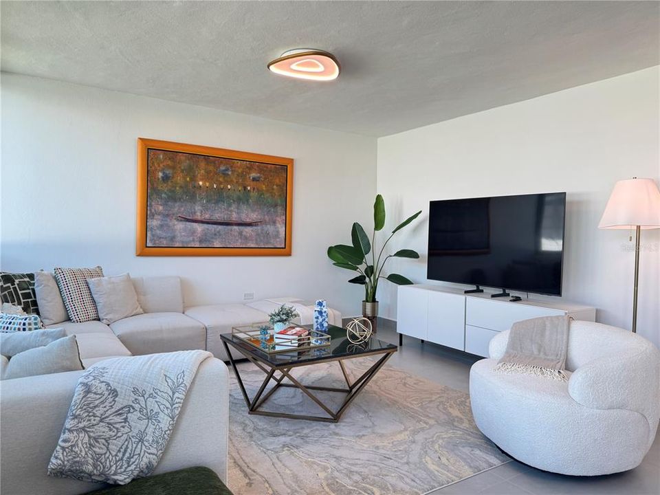 For Sale: $995,000 (4 beds, 3 baths, 2000 Square Feet)