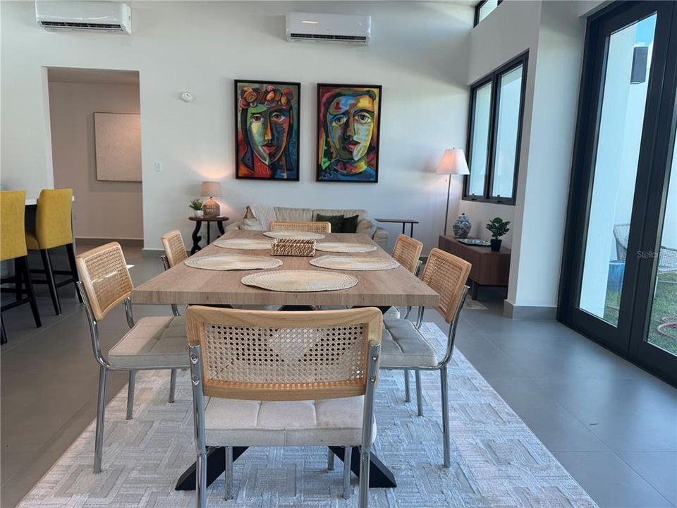 For Sale: $995,000 (4 beds, 3 baths, 2000 Square Feet)