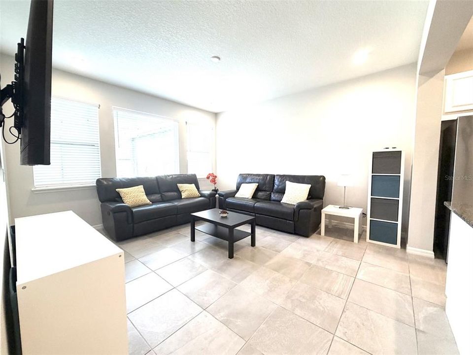 出租: $2,900 (3 贝兹, 2 浴室, 1505 平方英尺)