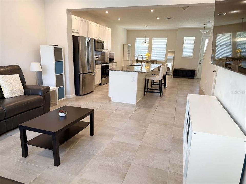 出租: $2,900 (3 贝兹, 2 浴室, 1505 平方英尺)