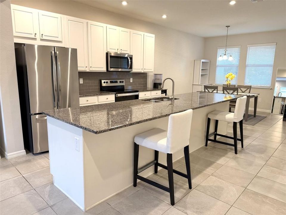 出租: $2,900 (3 贝兹, 2 浴室, 1505 平方英尺)