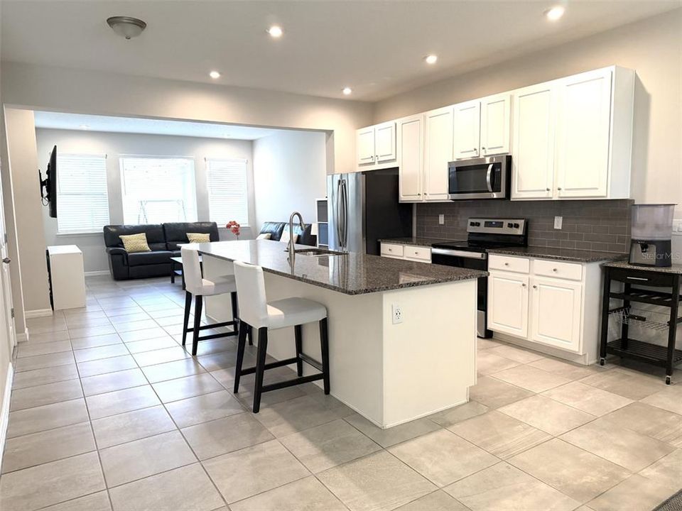 出租: $2,900 (3 贝兹, 2 浴室, 1505 平方英尺)