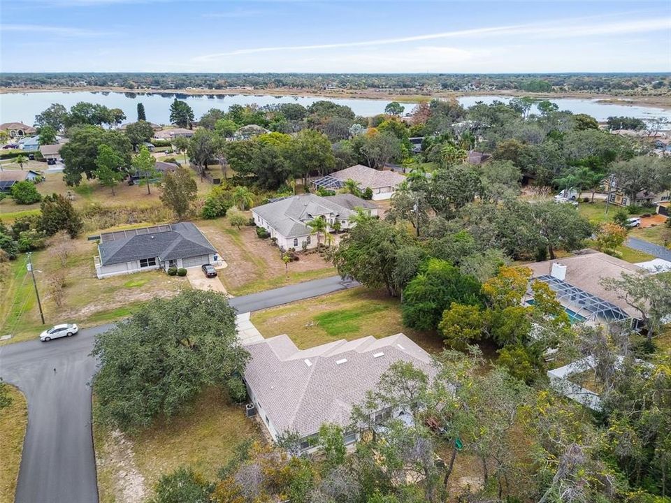 En Venta: $389,000 (4 camas, 2 baños, 2240 Pies cuadrados)