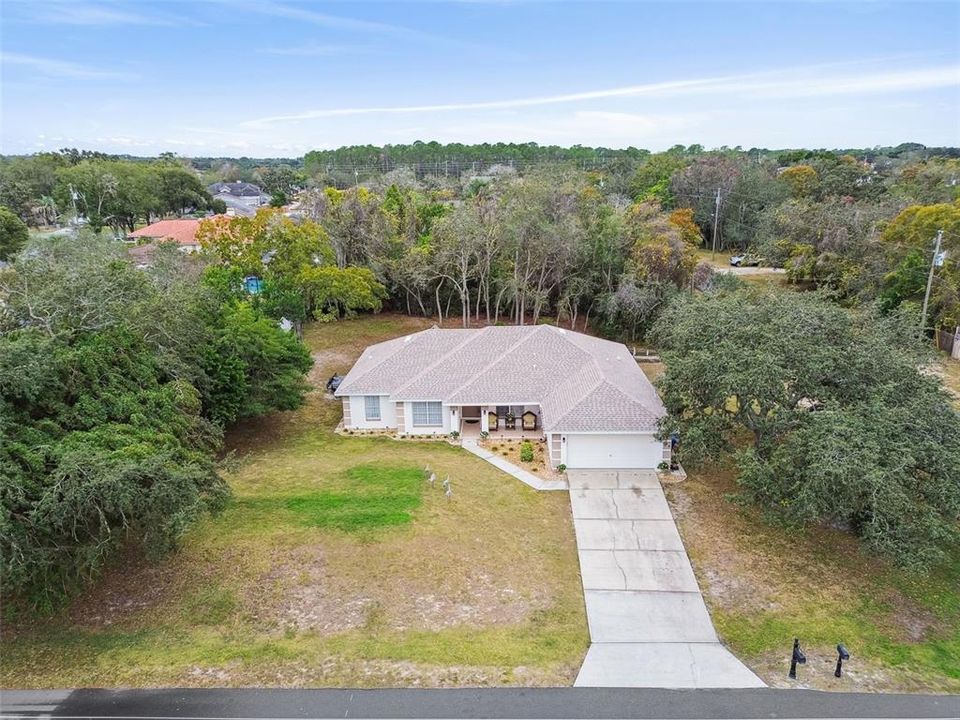 En Venta: $389,000 (4 camas, 2 baños, 2240 Pies cuadrados)