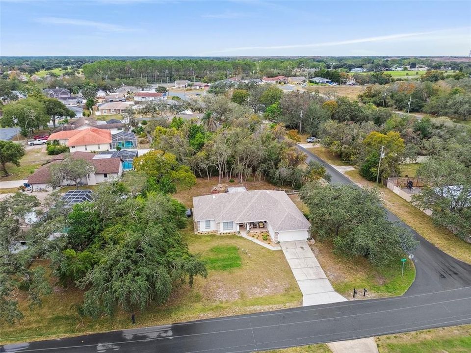 En Venta: $389,000 (4 camas, 2 baños, 2240 Pies cuadrados)