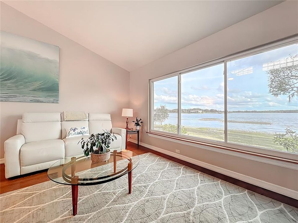 For Sale: $789,000 (3 beds, 2 baths, 1612 Square Feet)