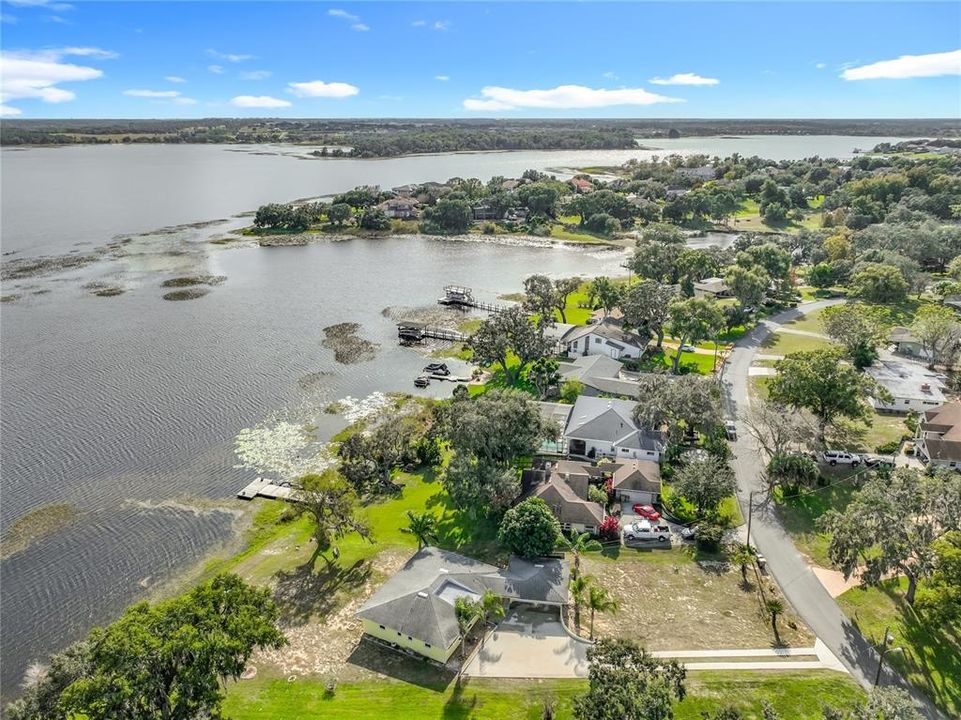 For Sale: $789,000 (3 beds, 2 baths, 1612 Square Feet)