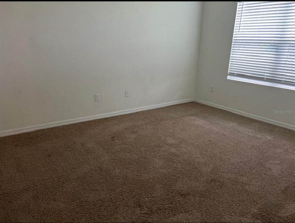 For Rent: $1,950 (3 beds, 2 baths, 1828 Square Feet)