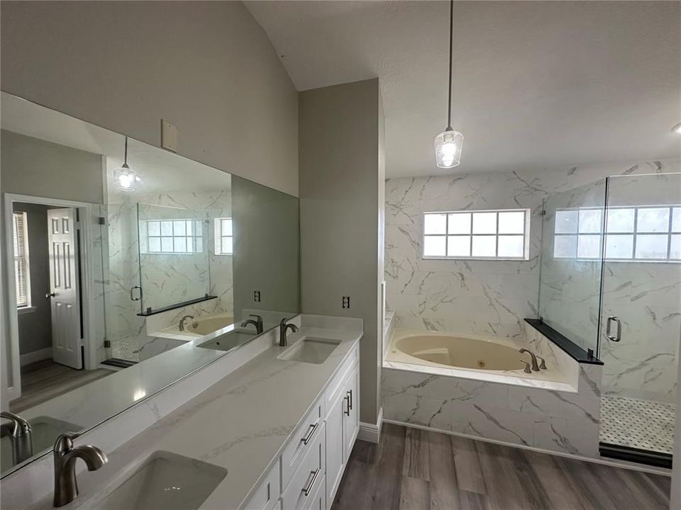 For Sale: $424,900 (4 beds, 2 baths, 2130 Square Feet)