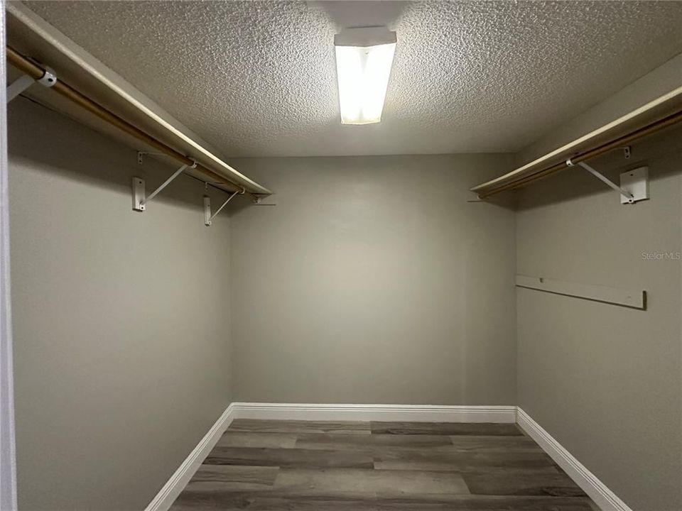 For Sale: $424,900 (4 beds, 2 baths, 2130 Square Feet)