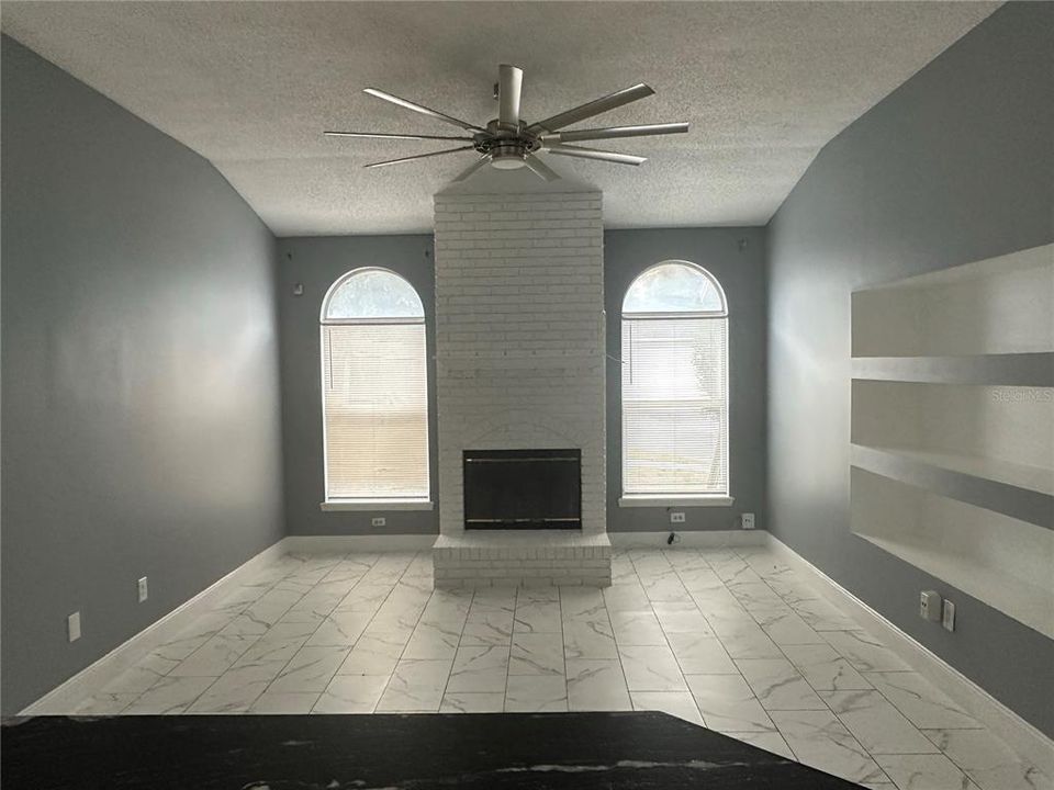 For Sale: $424,900 (4 beds, 2 baths, 2130 Square Feet)