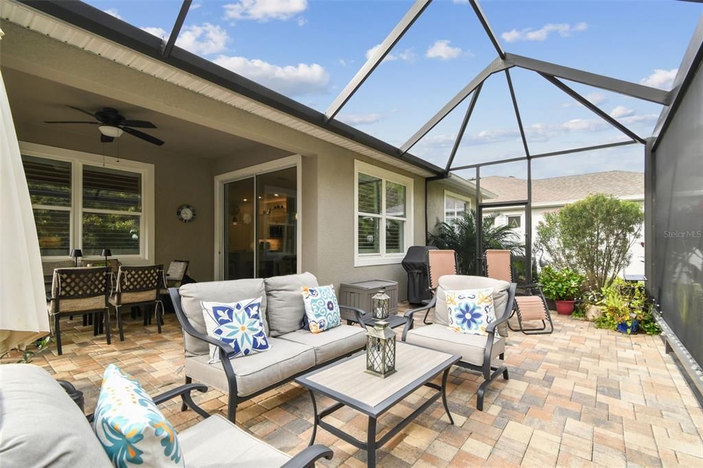 For Sale: $448,900 (3 beds, 2 baths, 1722 Square Feet)