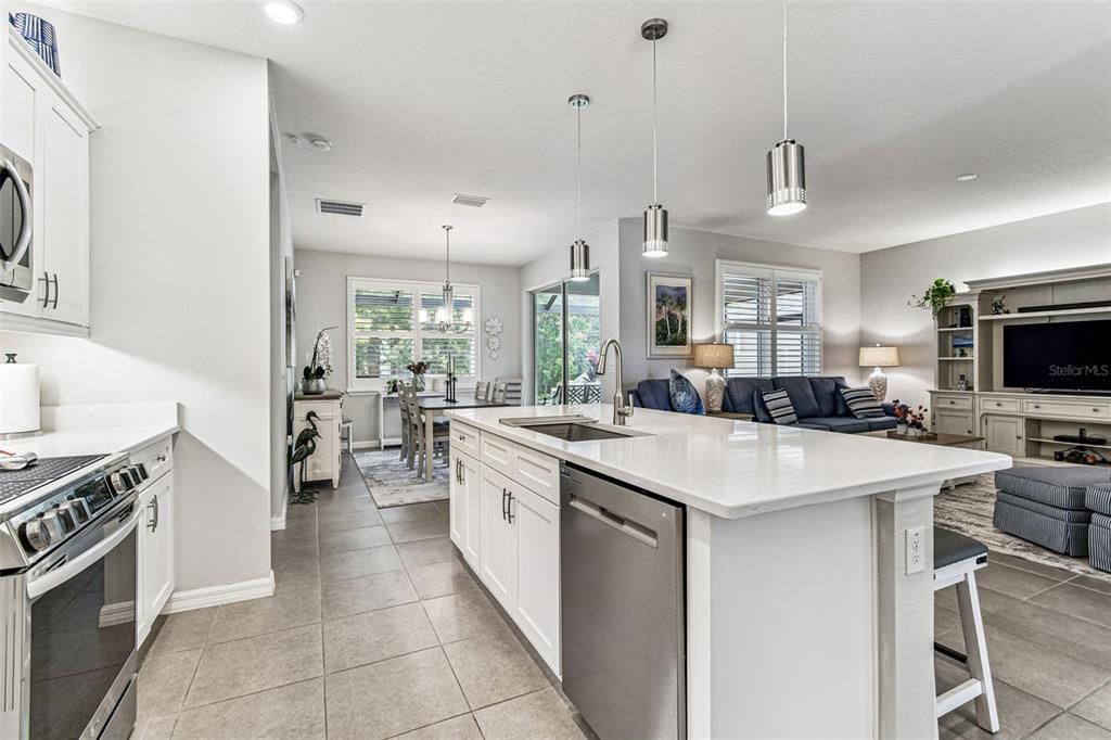 For Sale: $448,900 (3 beds, 2 baths, 1722 Square Feet)