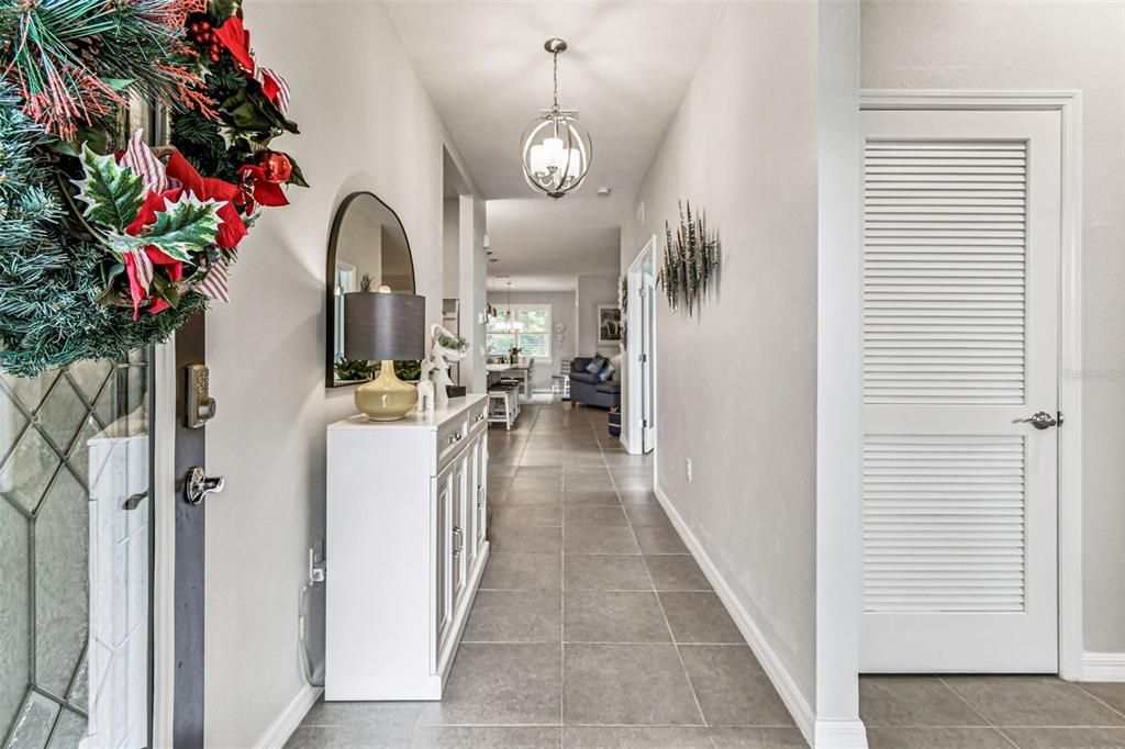 For Sale: $448,900 (3 beds, 2 baths, 1722 Square Feet)