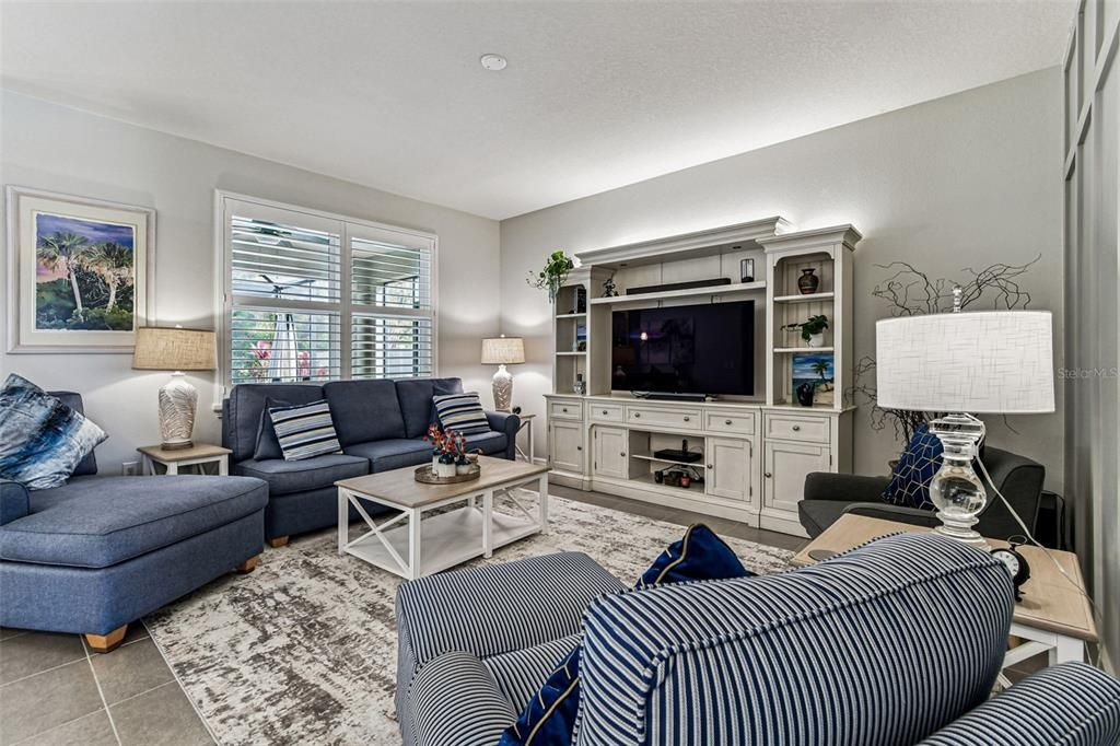 For Sale: $448,900 (3 beds, 2 baths, 1722 Square Feet)