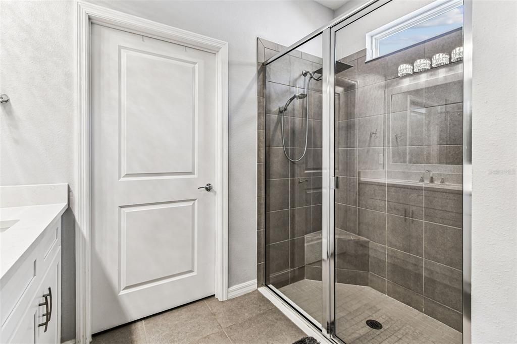 For Sale: $448,900 (3 beds, 2 baths, 1722 Square Feet)