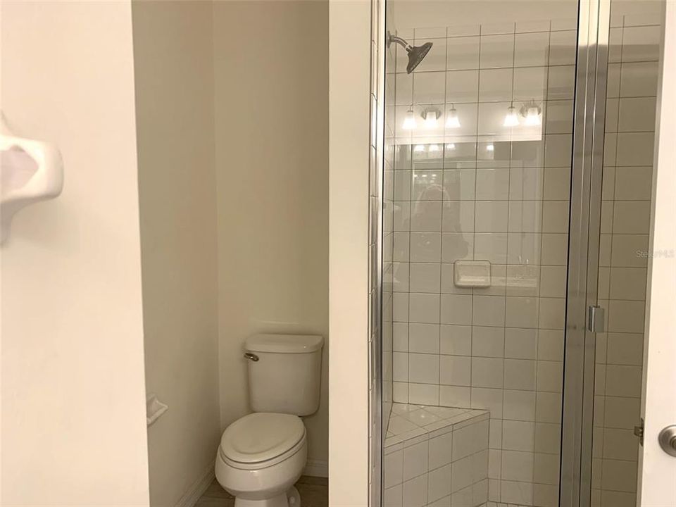 For Rent: $2,250 (3 beds, 2 baths, 1648 Square Feet)