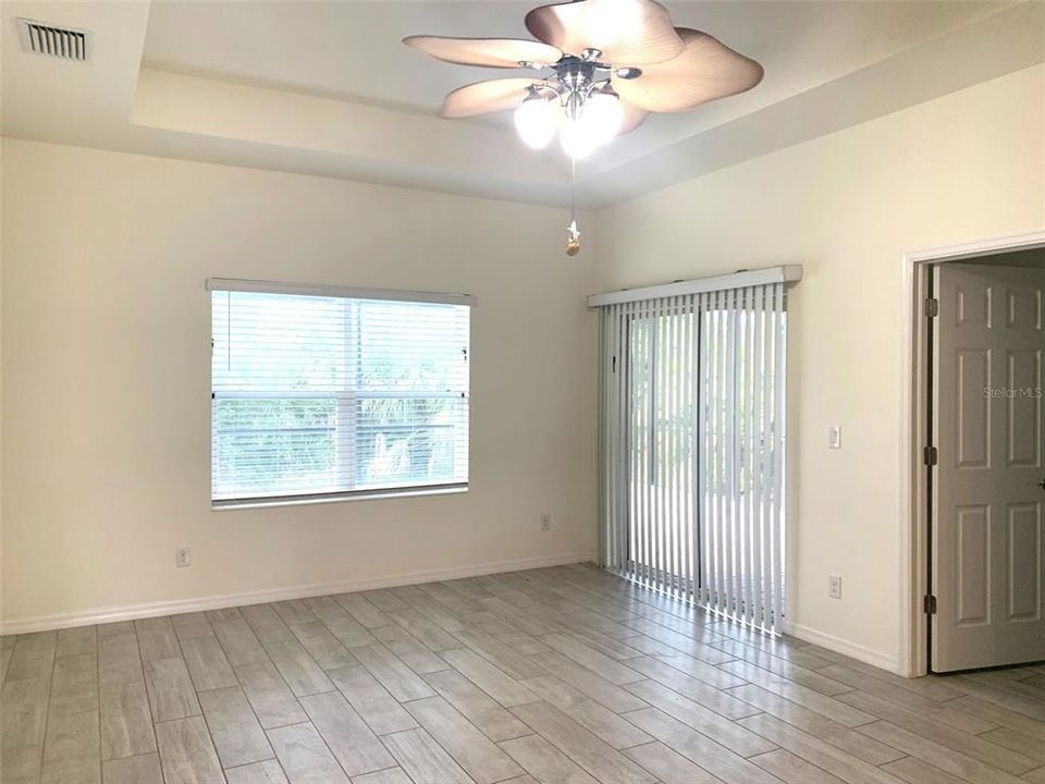 For Rent: $2,250 (3 beds, 2 baths, 1648 Square Feet)