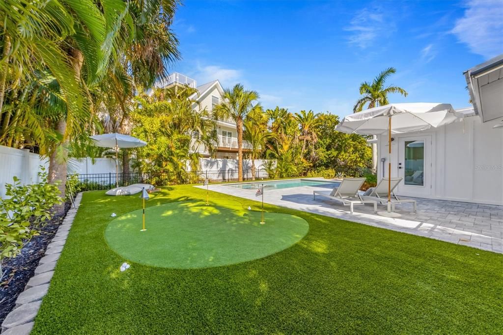 For Sale: $1,535,000 (3 beds, 3 baths, 1621 Square Feet)