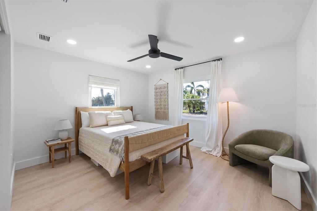 For Sale: $1,535,000 (3 beds, 3 baths, 1621 Square Feet)