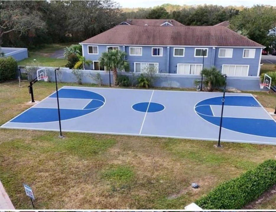 For Rent: $1,750 (3 beds, 3 baths, 1386 Square Feet)