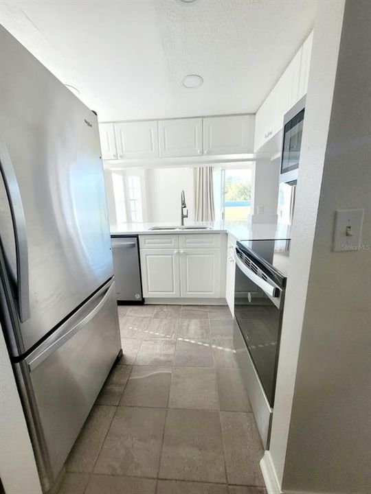 For Rent: $1,750 (3 beds, 3 baths, 1386 Square Feet)