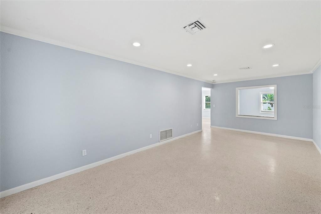 For Rent: $2,650 (3 beds, 2 baths, 1334 Square Feet)