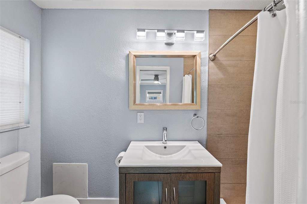 For Rent: $2,650 (3 beds, 2 baths, 1334 Square Feet)