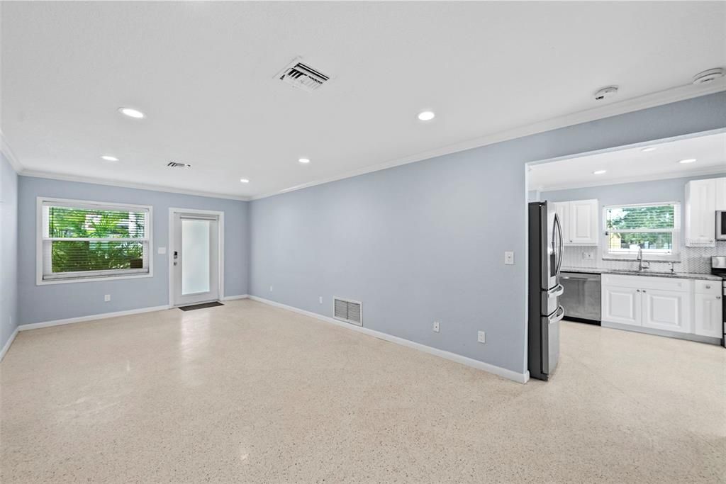 For Rent: $2,650 (3 beds, 2 baths, 1334 Square Feet)