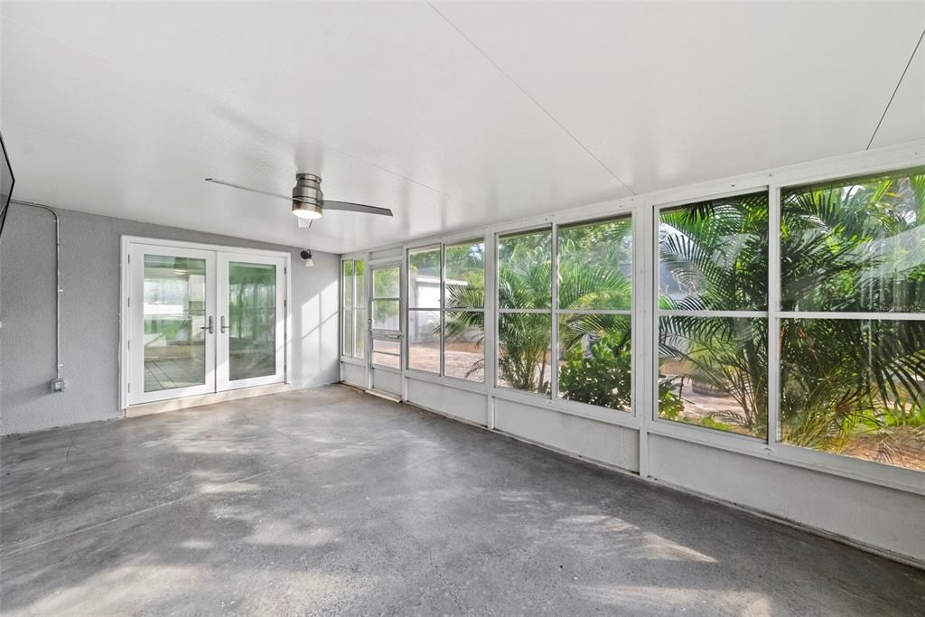 For Rent: $2,650 (3 beds, 2 baths, 1334 Square Feet)