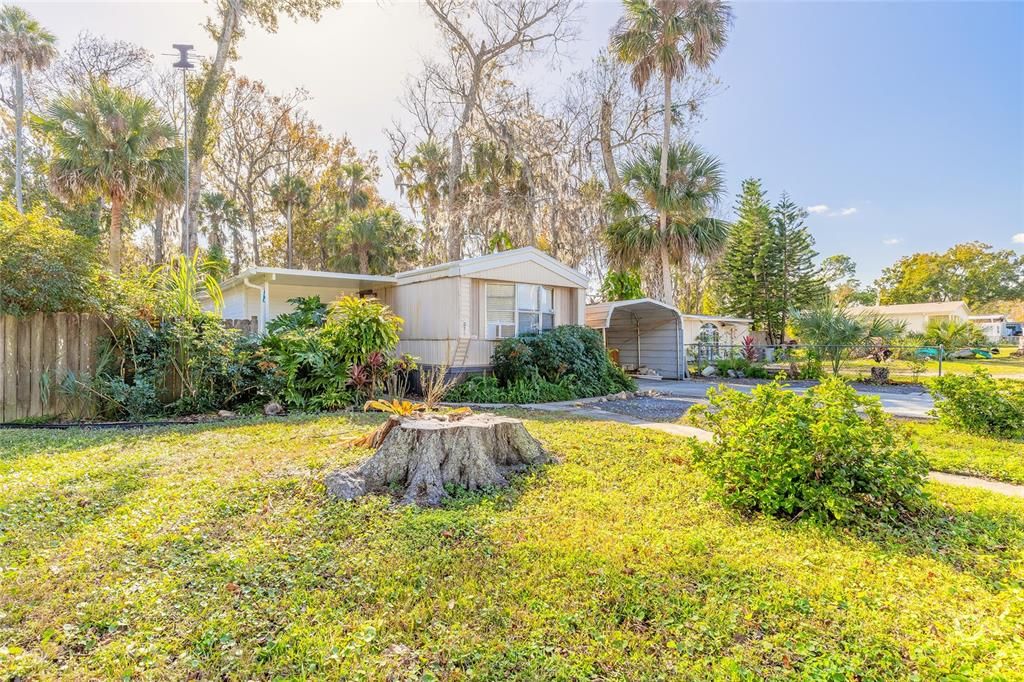 For Sale: $185,000 (2 beds, 2 baths, 1048 Square Feet)