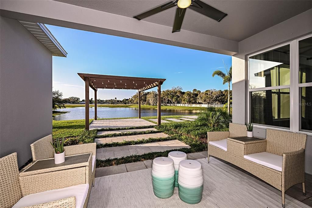 En Venta: $499,990 (4 camas, 3 baños, 2261 Pies cuadrados)