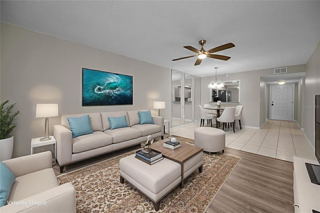 For Sale: $169,900 (2 beds, 2 baths, 995 Square Feet)