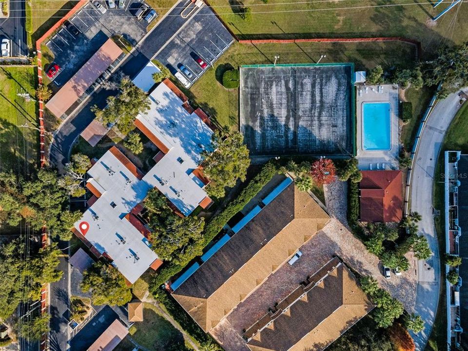 For Sale: $169,900 (2 beds, 2 baths, 995 Square Feet)