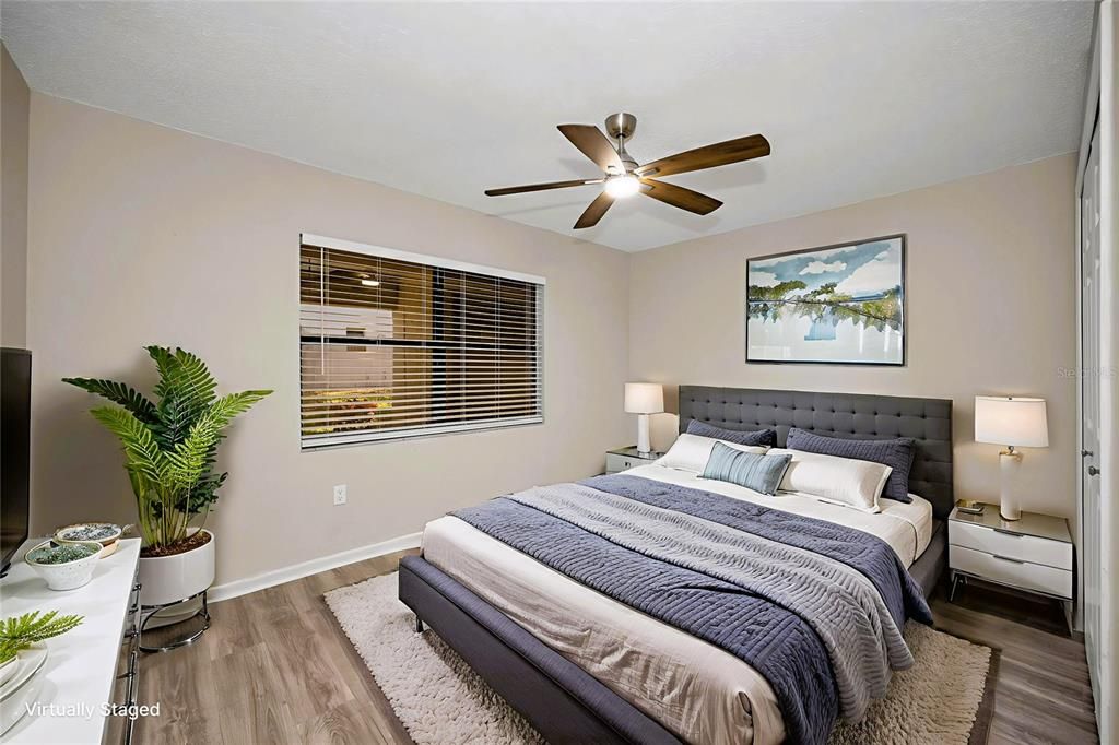 For Sale: $169,900 (2 beds, 2 baths, 995 Square Feet)