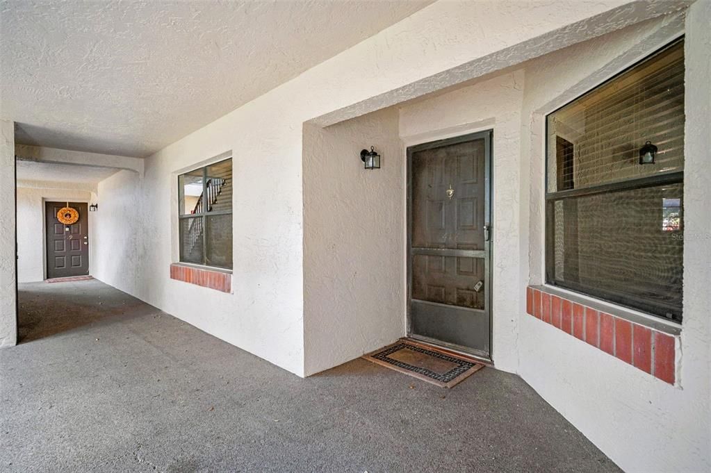 For Sale: $169,900 (2 beds, 2 baths, 995 Square Feet)
