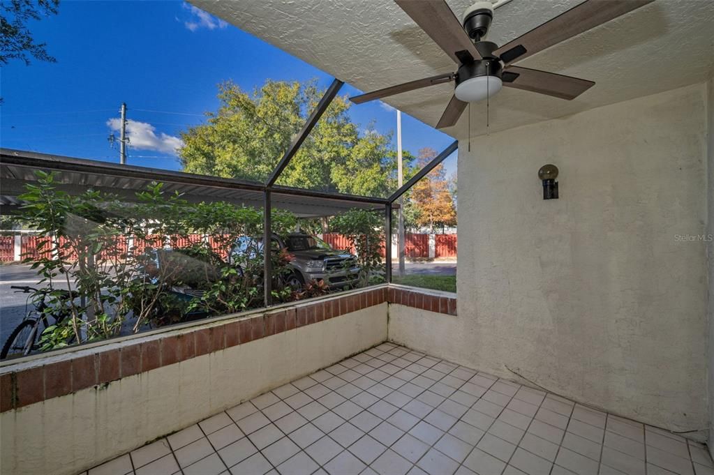 For Sale: $169,900 (2 beds, 2 baths, 995 Square Feet)