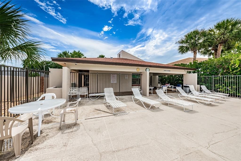 For Sale: $169,900 (2 beds, 2 baths, 995 Square Feet)