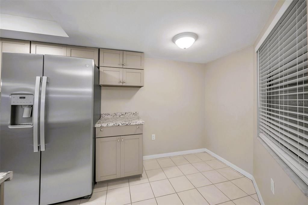 For Sale: $169,900 (2 beds, 2 baths, 995 Square Feet)