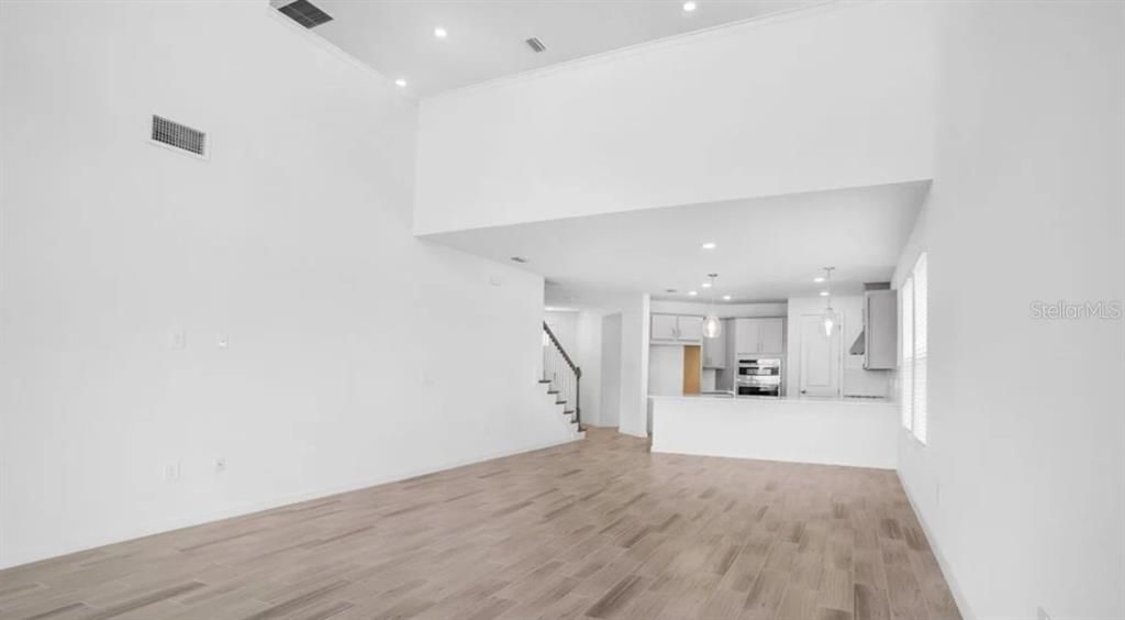 En Venta: $414,999 (4 camas, 3 baños, 2060 Pies cuadrados)