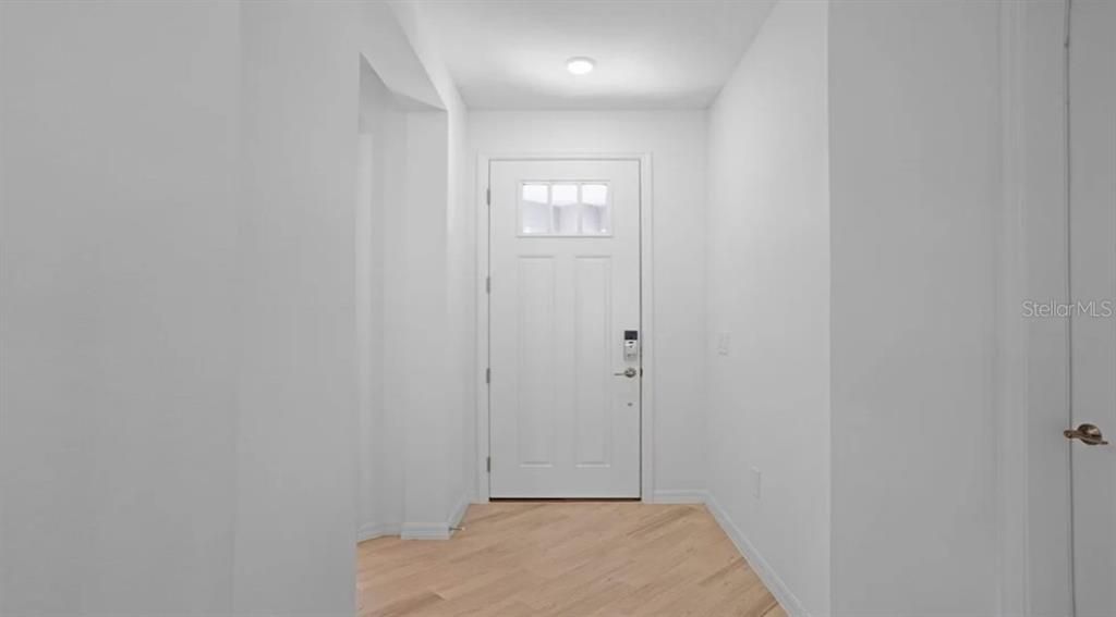 En Venta: $414,999 (4 camas, 3 baños, 2060 Pies cuadrados)