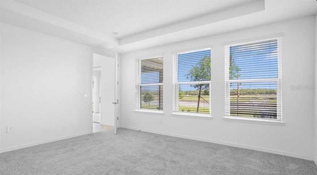 En Venta: $414,999 (4 camas, 3 baños, 2060 Pies cuadrados)