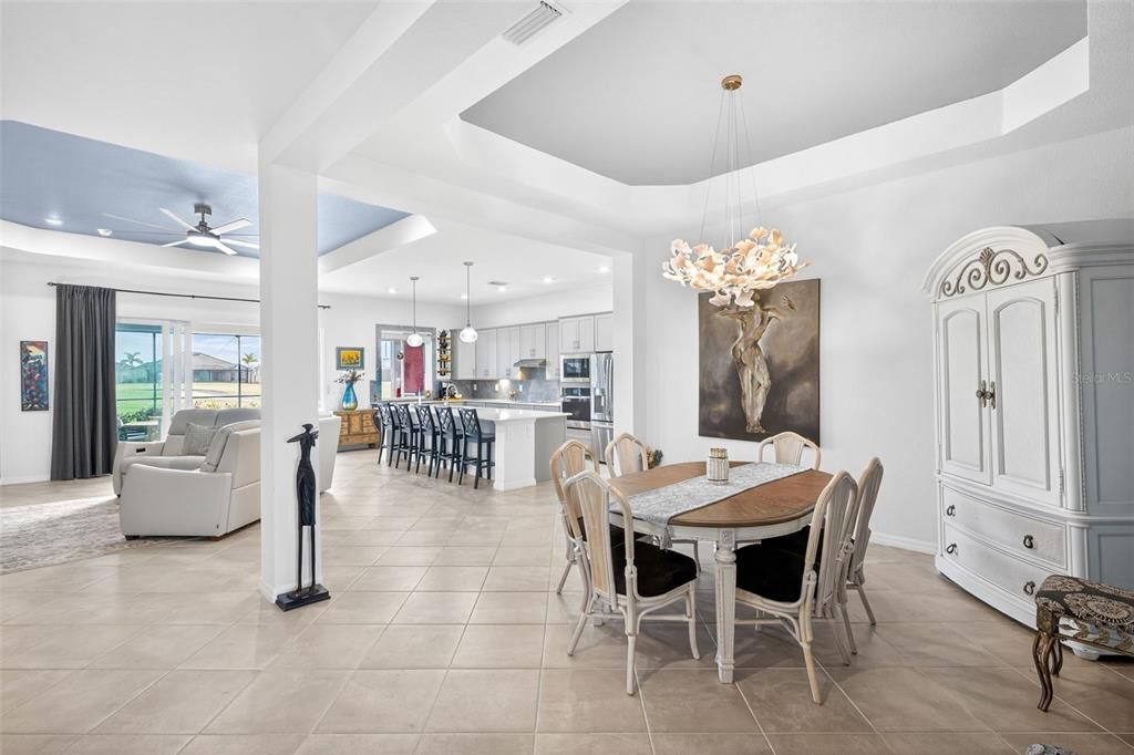 En Venta: $787,299 (3 camas, 2 baños, 2078 Pies cuadrados)