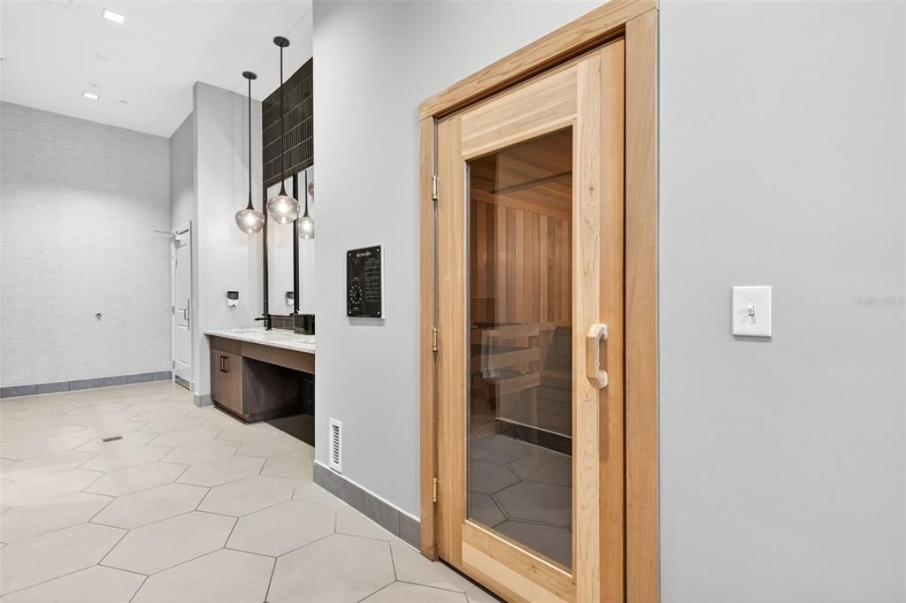 En Venta: $787,299 (3 camas, 2 baños, 2078 Pies cuadrados)