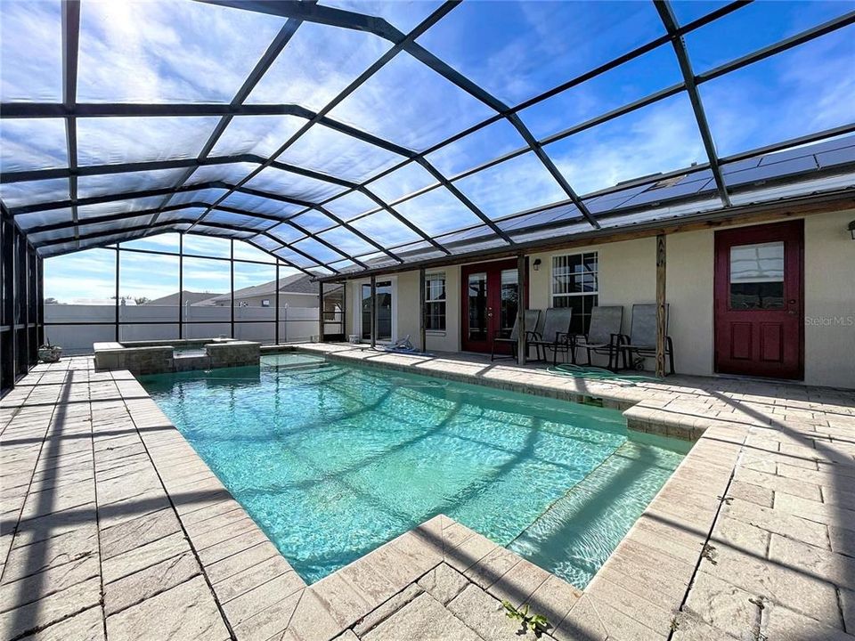 En Venta: $355,000 (3 camas, 2 baños, 1625 Pies cuadrados)