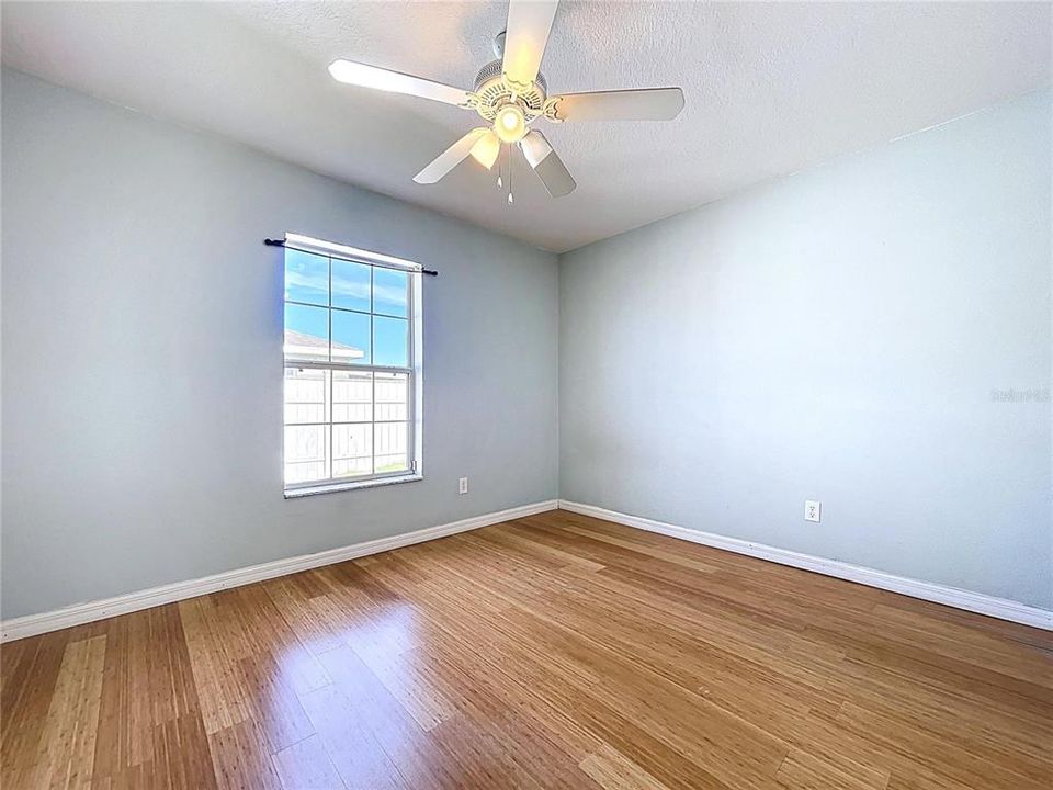 En Venta: $355,000 (3 camas, 2 baños, 1625 Pies cuadrados)