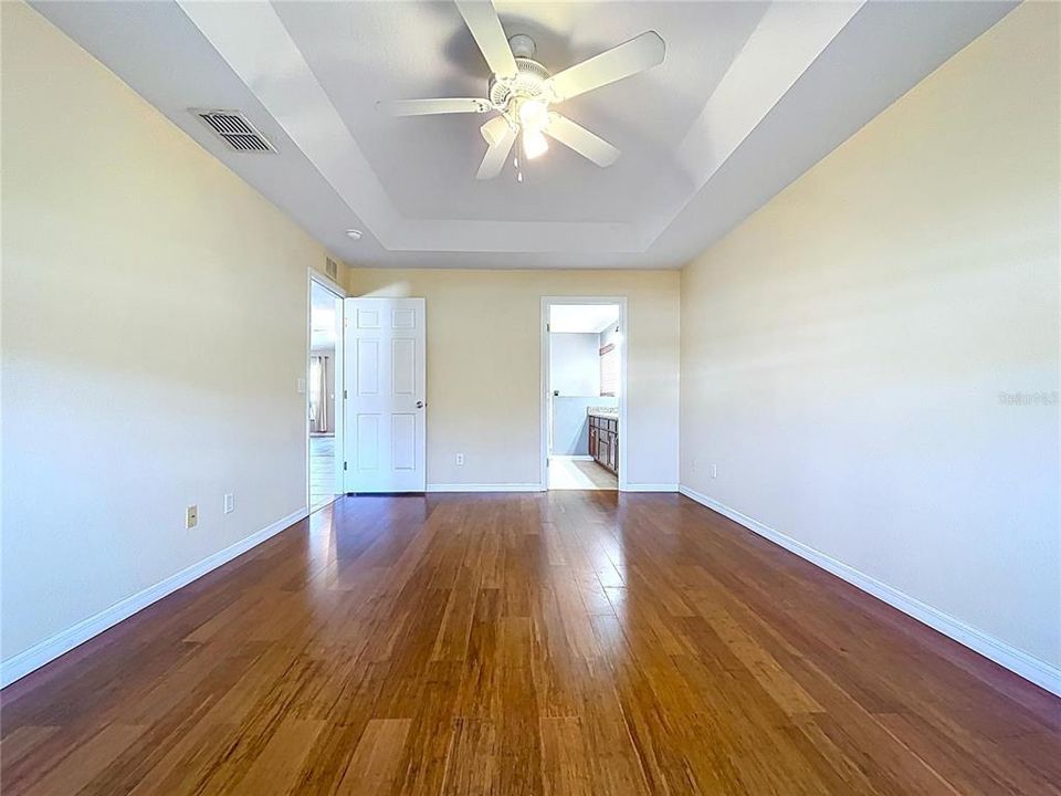 En Venta: $355,000 (3 camas, 2 baños, 1625 Pies cuadrados)