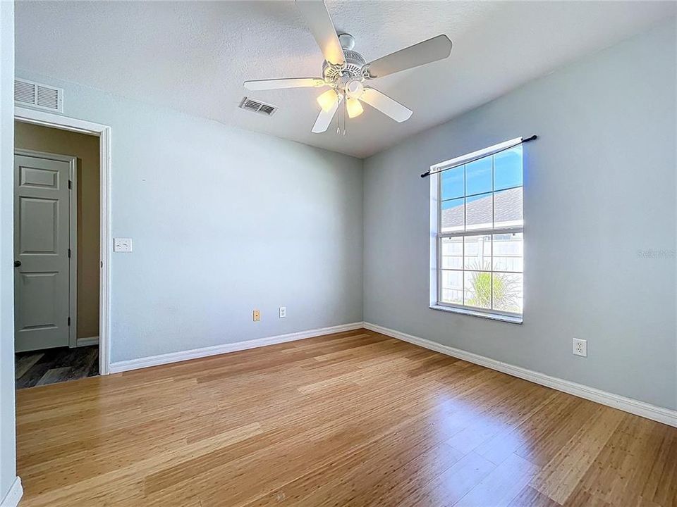 En Venta: $355,000 (3 camas, 2 baños, 1625 Pies cuadrados)