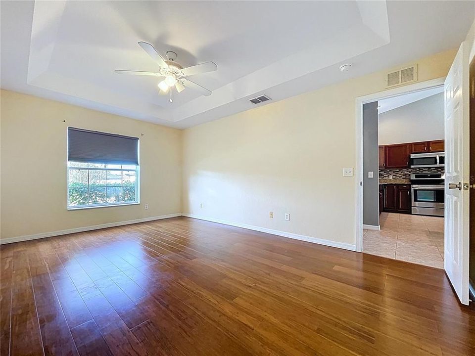 En Venta: $355,000 (3 camas, 2 baños, 1625 Pies cuadrados)