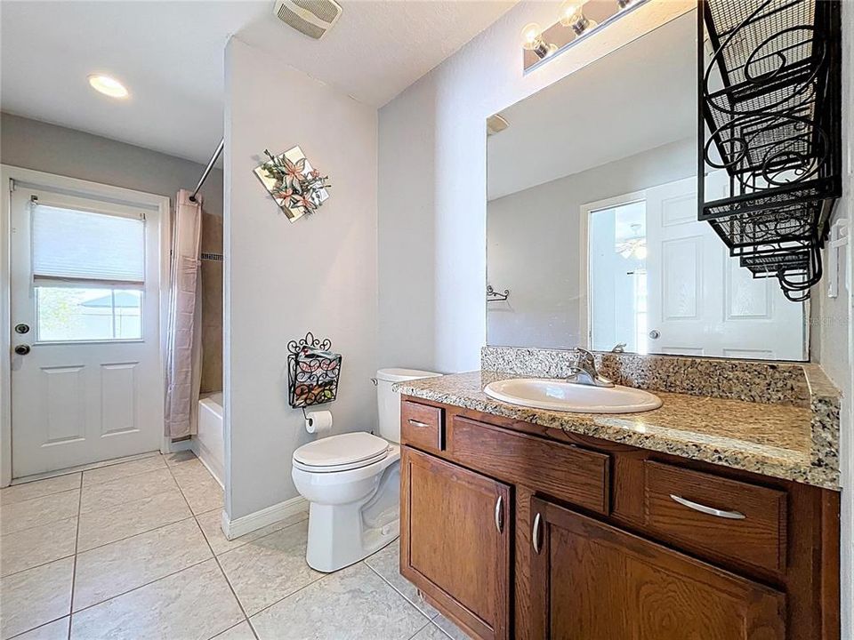 En Venta: $355,000 (3 camas, 2 baños, 1625 Pies cuadrados)